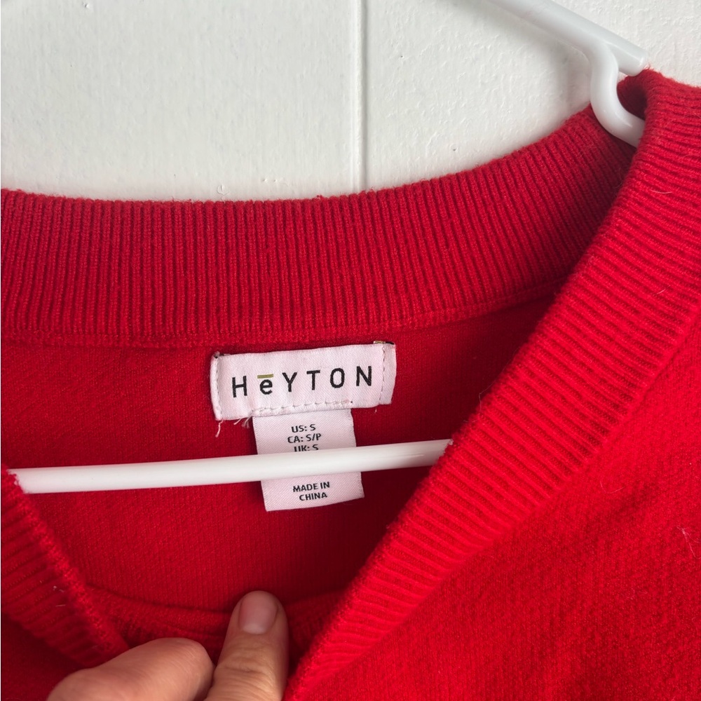 Heyton red sweater small petite - Picture 2 of 4